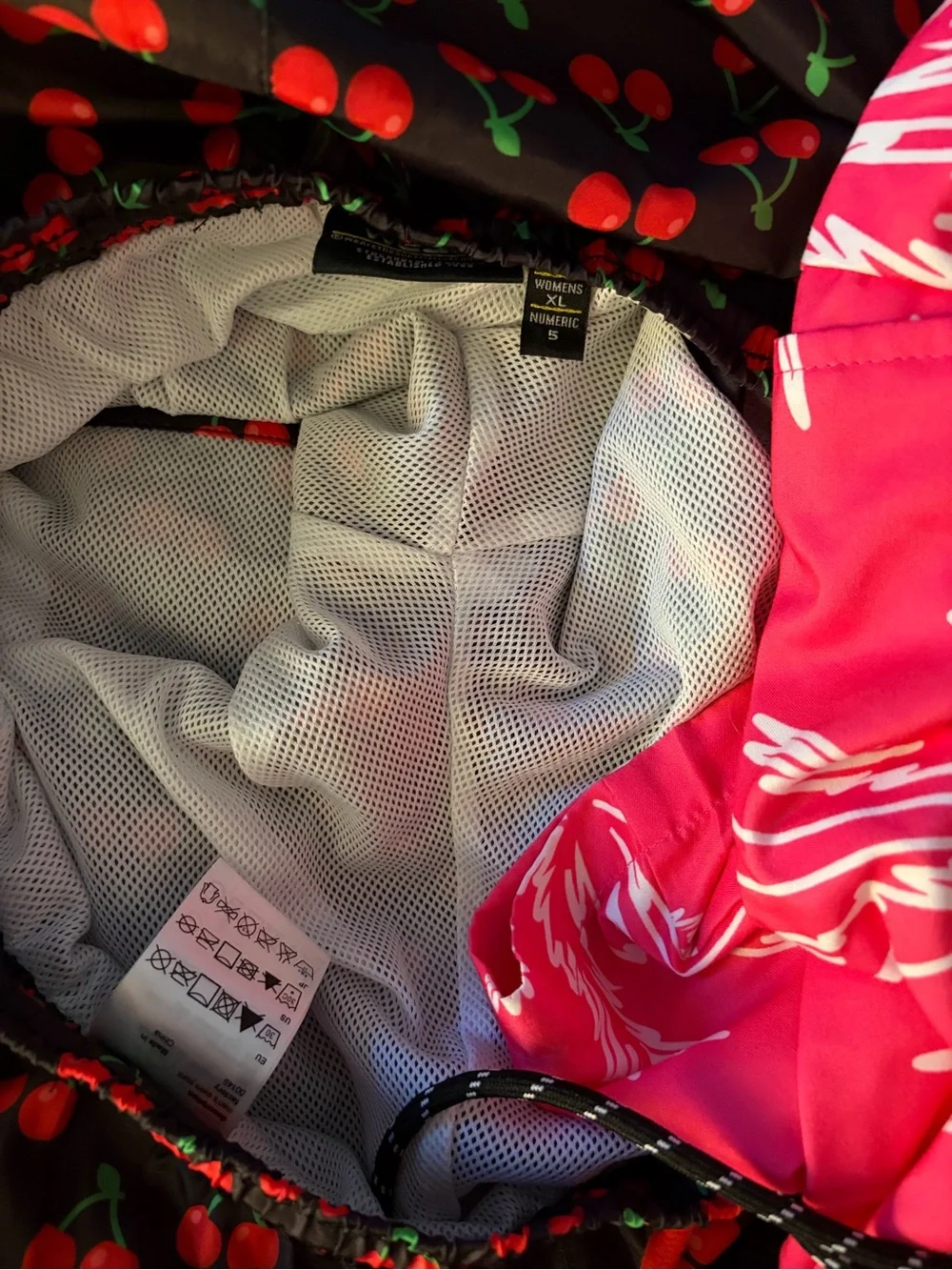 Swim shorts - Picture 10 of 11